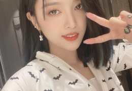 娱乐吃瓜酱剪发视频,解锁新发型,轻松变身时尚达人